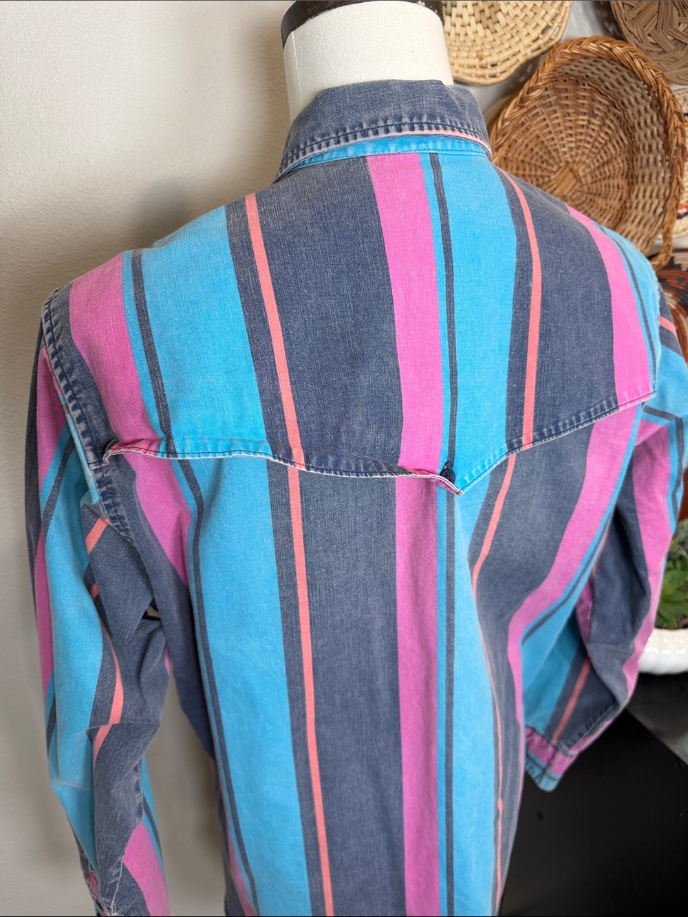 Vtg 90’s Wrangler Brush Popper Button Up Long Sleeve Pink Turquoise Blue Orange - Picture 7 of 16